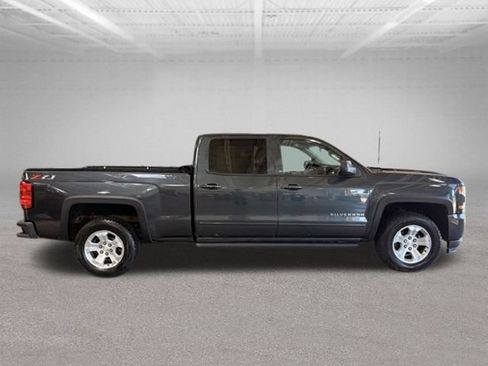 Used 2018 Chevrolet Silverado 1500 LT w/ All Star Edition AWD/4WD image 22