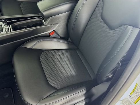 New 2026 Jeep Compass Latitude image 20