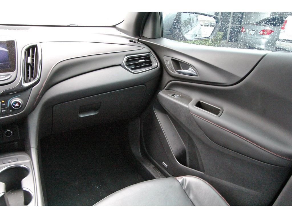 Used 2023 Chevrolet Equinox RS w/ RS Leather Package FWD image 10