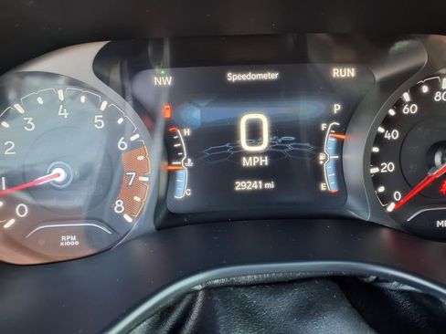 Used 2024 Jeep Compass Trailhawk image 10