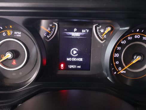 Used 2024 Jeep Gladiator Sport AWD/4WD image 4
