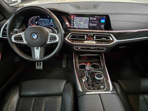 Used 2022 BMW X7 xDrive40i w/ M Sport Package AWD/4WD image 22