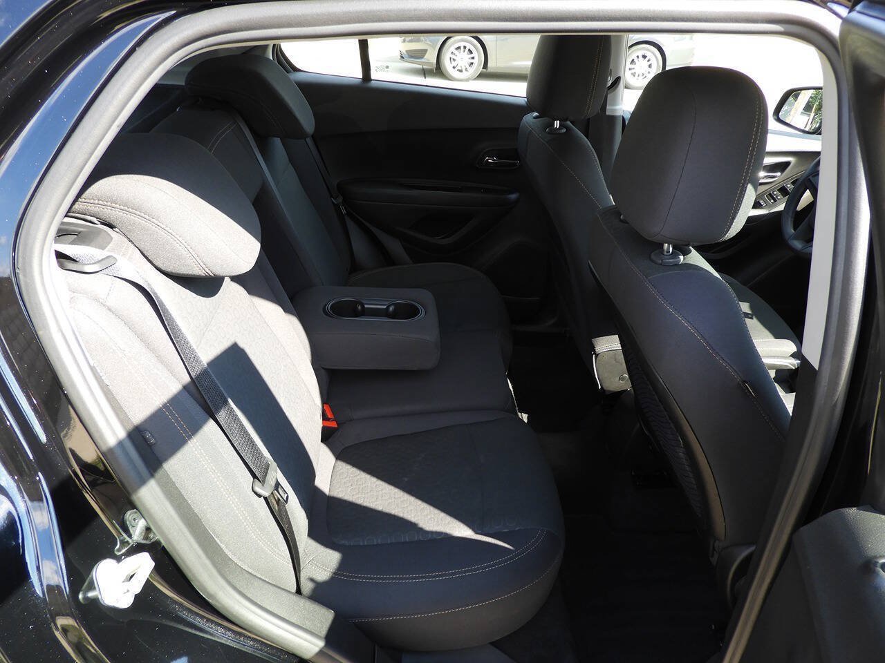 Used 2019 Chevrolet Trax LS FWD image 32