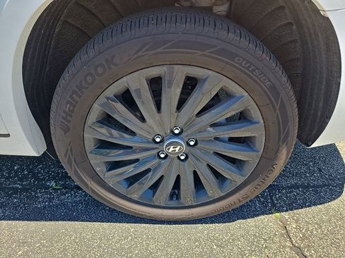 Certified 2025 Hyundai Palisade Calligraphy AWD/4WD image 18