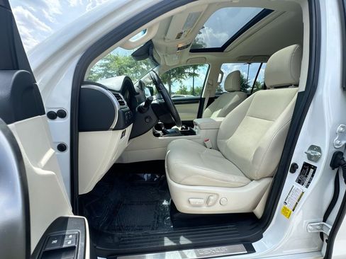 Used 2022 Lexus GX 460 Premium AWD/4WD image 19