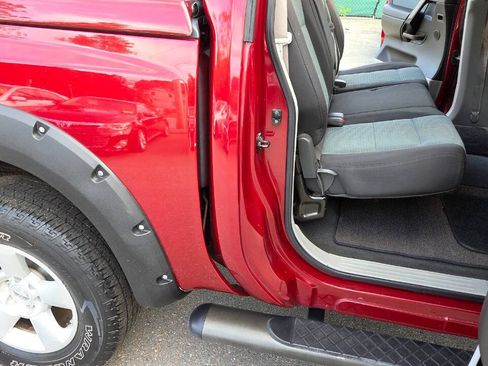 Used 2004 Nissan Titan SE w/ (Bed) Utility Bed Pkg AWD/4WD image 44