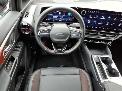 Used 2024 Chevrolet Equinox EV RS image 19