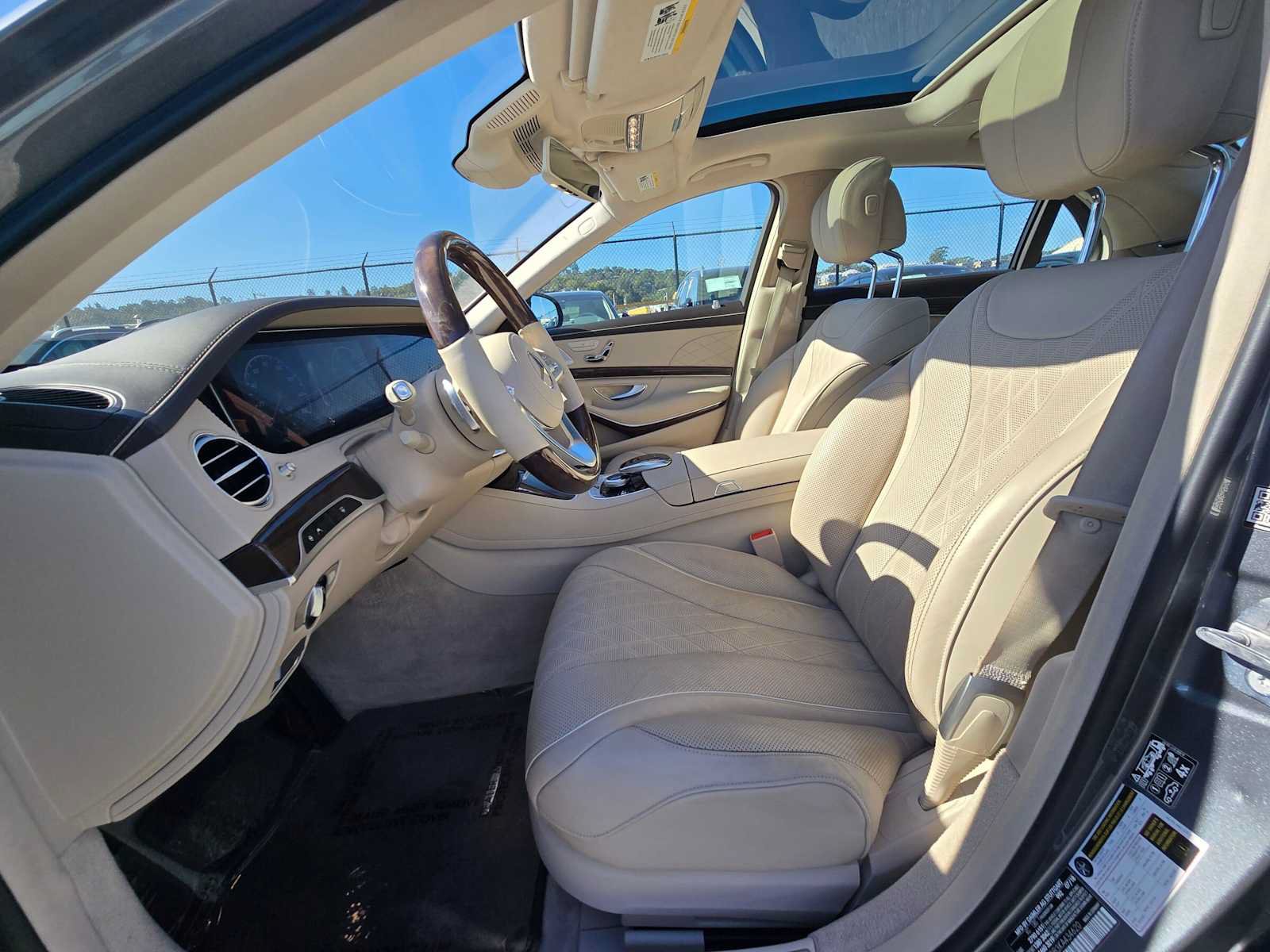Used 2019 Mercedes-Benz S 560 Sedan image 20