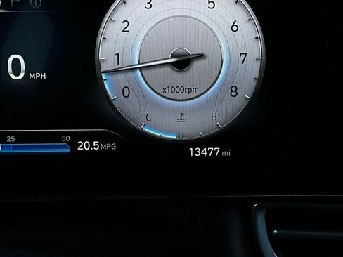 Used 2025 Hyundai Elantra Limited image 42