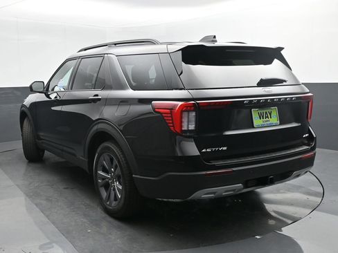 New 2026 Ford Explorer Active w/ Active Comfort Package image 2