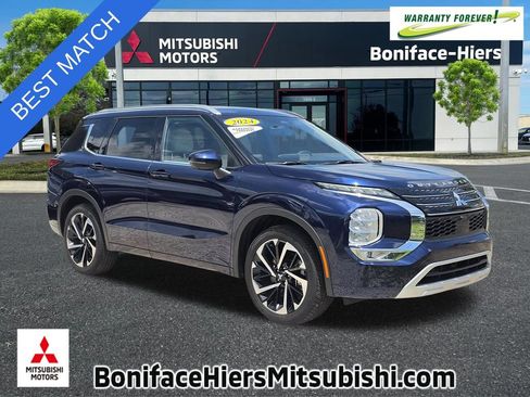 Used 2024 Mitsubishi Outlander SEL Black Edition FWD image 1