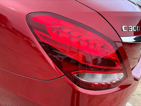 Used 2017 Mercedes-Benz C 300 Sedan image 28