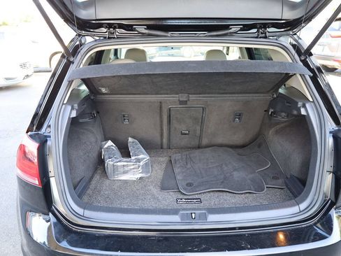 Used 2016 Volkswagen Golf SE FWD image 12