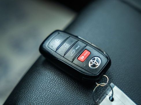 Certified 2025 Toyota Grand Highlander AWD image 53