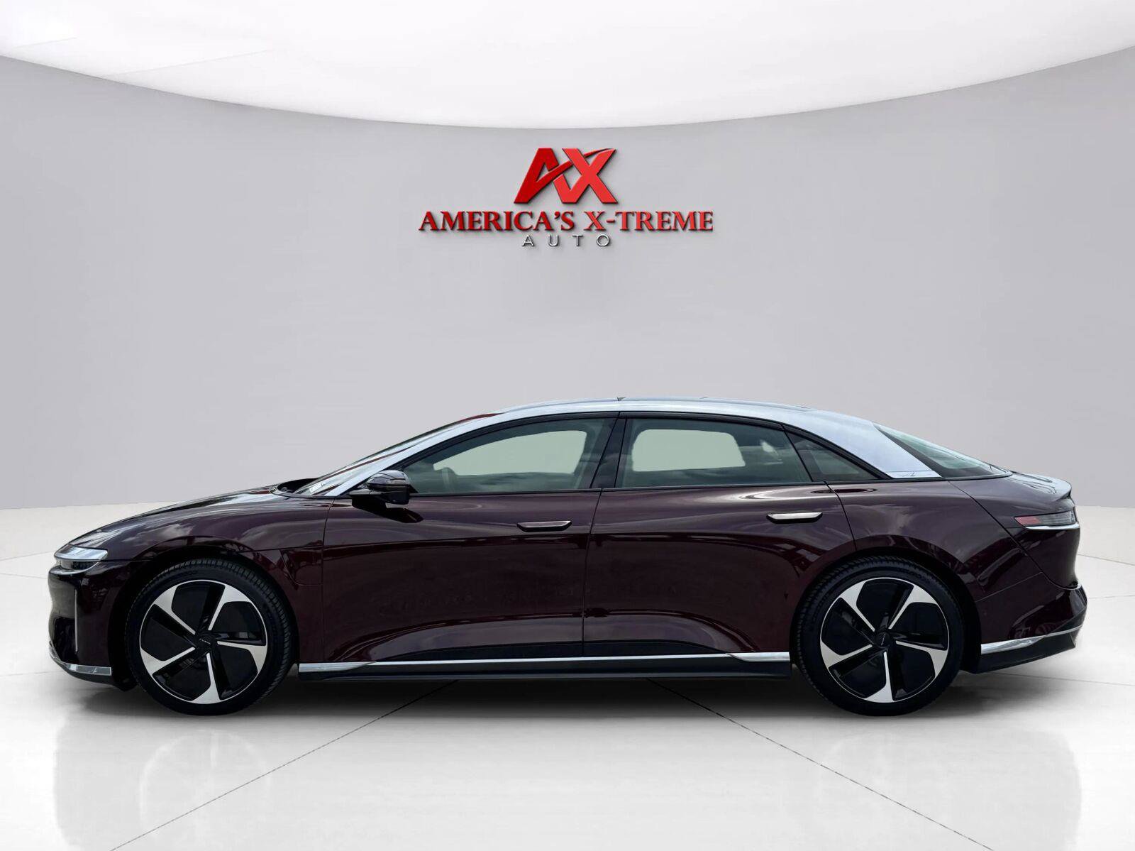 Used 2025 Lucid Air Touring AWD/4WD image 2