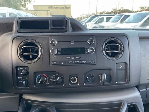 Used 2011 Ford E-350 and Econoline 350 XLT image 24