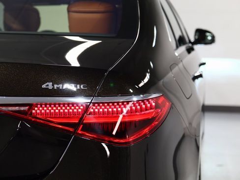 Used 2024 Mercedes-Benz S 580 S 580 image 13