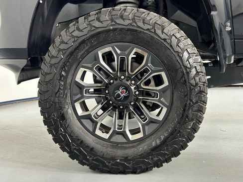 Used 2022 RAM 2500 Big Horn w/ Level C Equiment Group AWD/4WD image 35