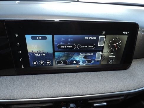 New 2026 Nissan Kicks SV w/ Illumination Package image 17