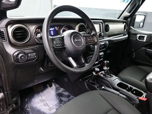 Used 2019 Jeep Wrangler Sport image 11