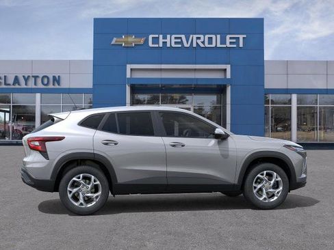 New 2026 Chevrolet Trax LS w/ LS Convenience Package image 27