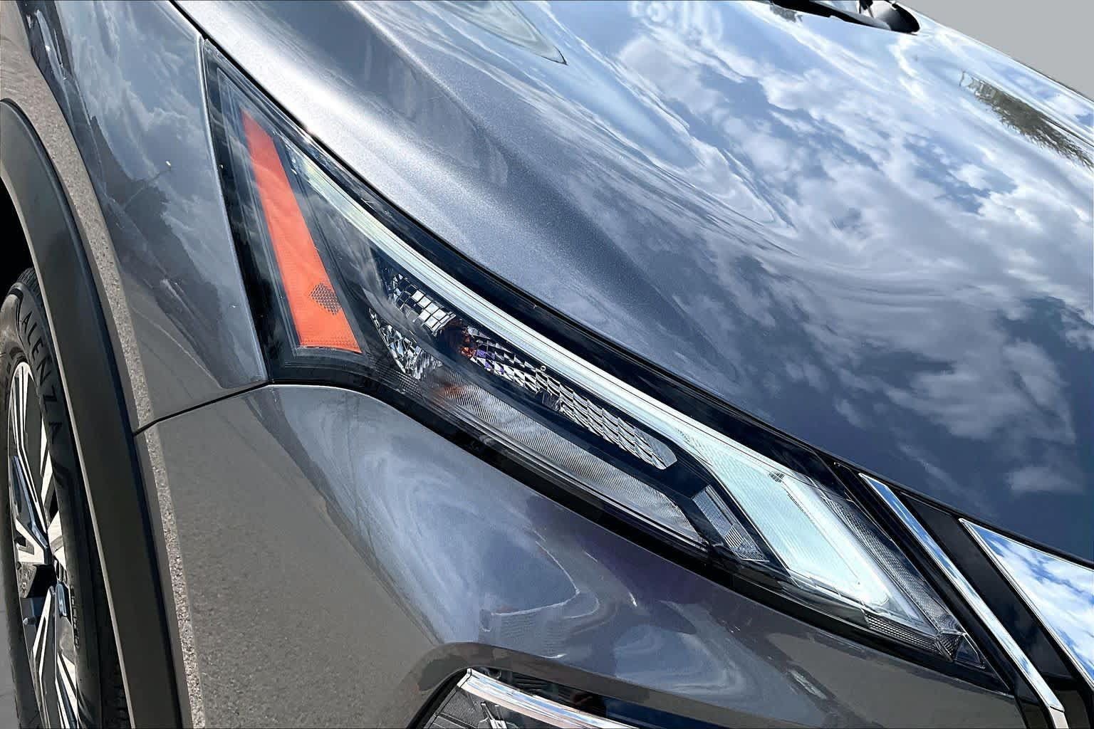 Used 2023 Nissan Rogue SV w/ SV Premium B Package FWD image 28