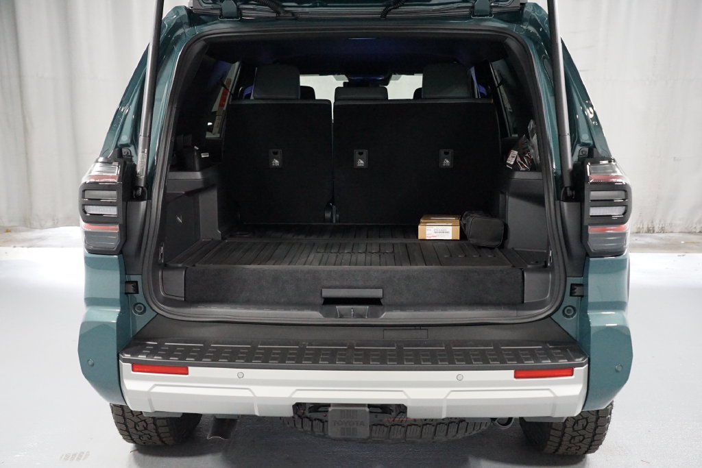 New 2026 Toyota 4Runner Trailhunter AWD/4WD image 39