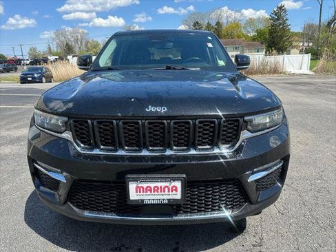 Certified 2022 Jeep Grand Cherokee Limited AWD/4WD image 12