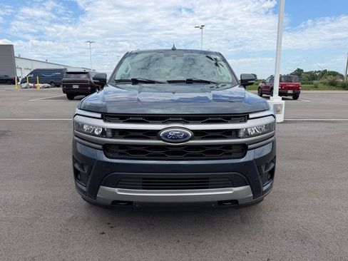 Used 2024 Ford Expedition XLT AWD/4WD image 2