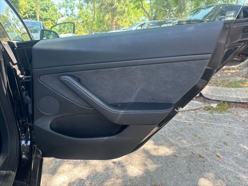 Used 2023 Tesla Model 3 Standard Range RWD image 23