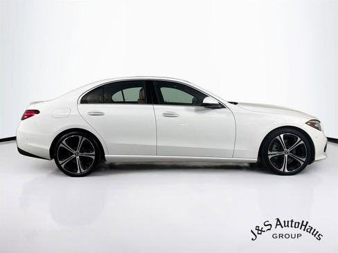Used 2022 Mercedes-Benz C 300 Sedan w/ Exclusive Trim Package image 8