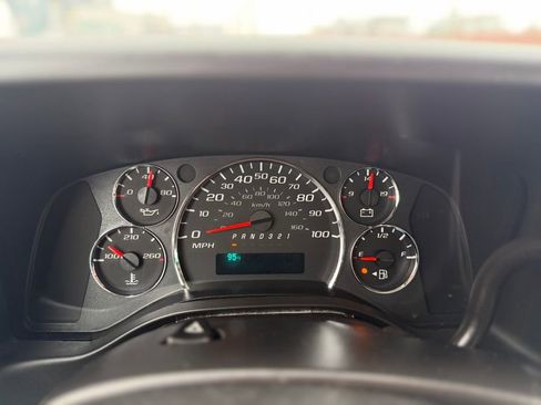 Used 2014 Chevrolet Express 1500 image 21