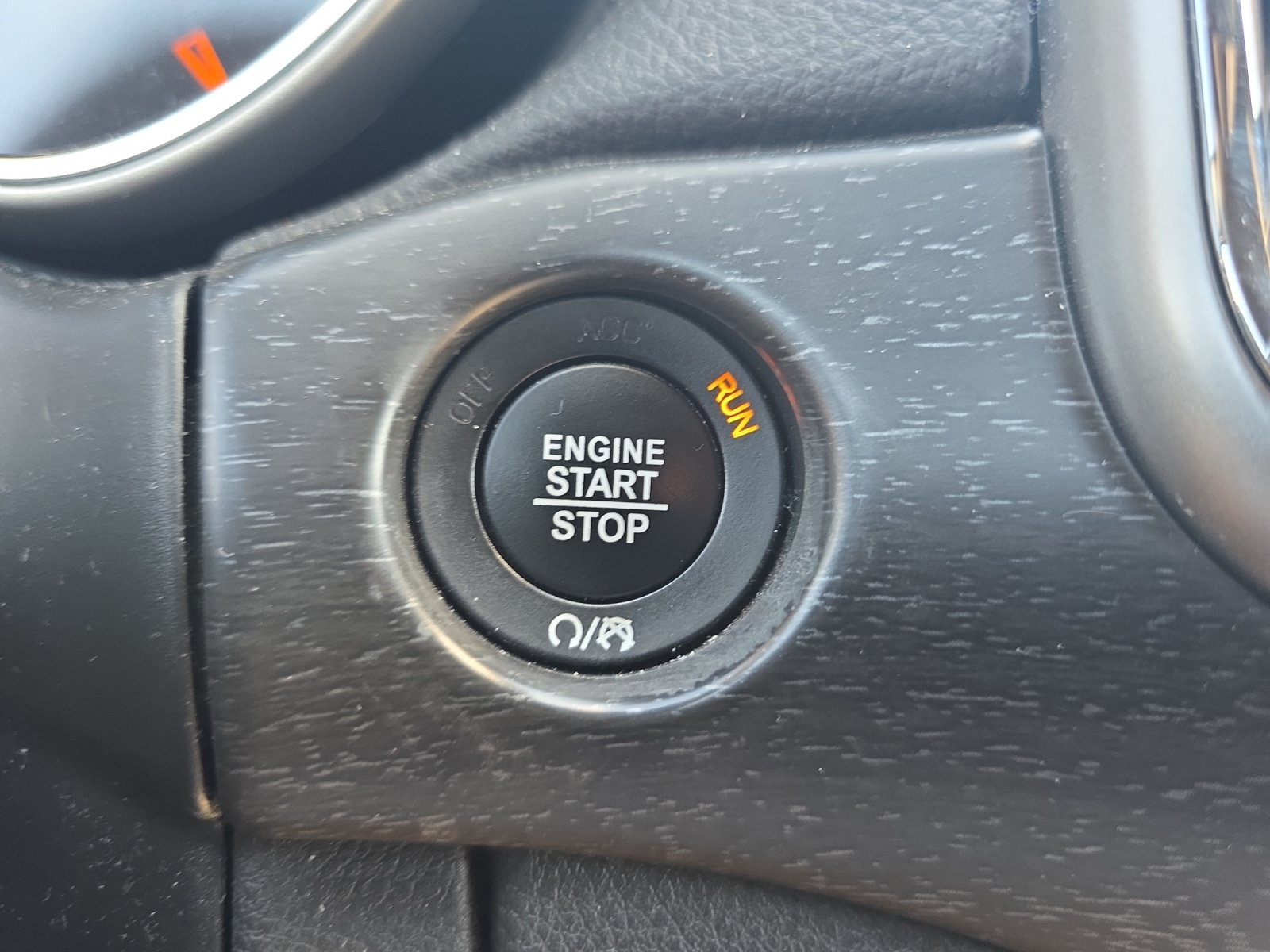Used 2018 Jeep Grand Cherokee Altitude RWD image 17