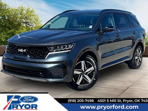 Used 2023 Kia Sorento S FWD image 1