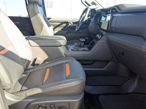 Certified 2026 GMC Sierra 1500 AT4 w/ AT4 Premium Package image 17