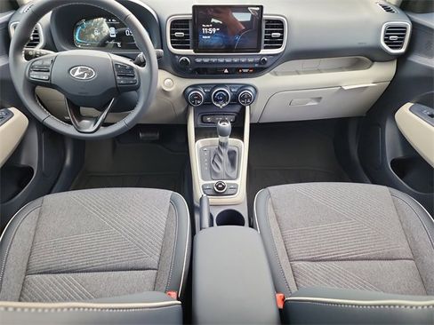 New 2025 Hyundai Venue Limited image 10