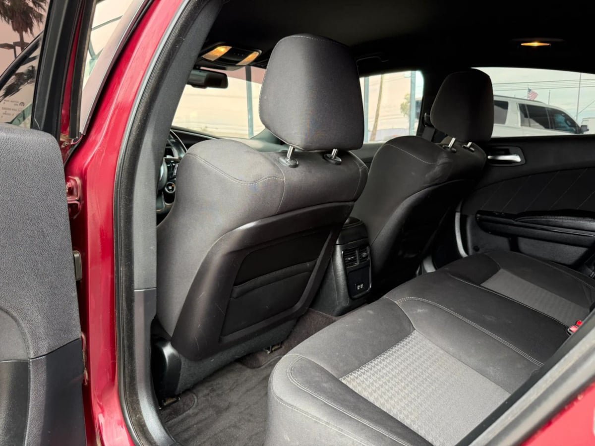 Used 2019 Dodge Charger R/T w/ Blacktop Package RWD image 41