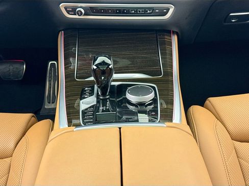 Used 2023 BMW X5 xDrive45e w/ M Sport Package image 12