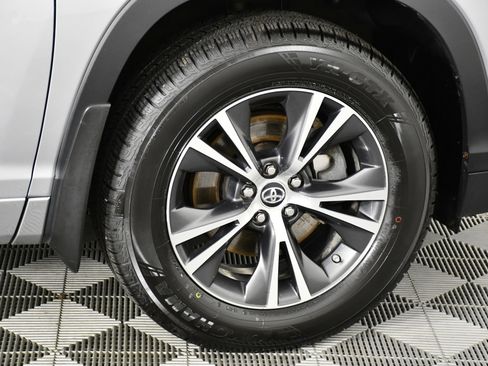 Used 2016 Toyota Highlander XLE image 54