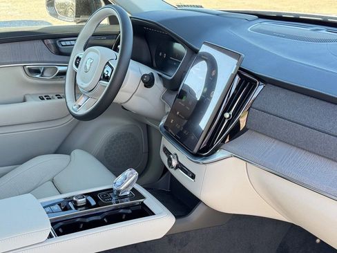 New 2026 Volvo XC90 B6 Ultra image 12