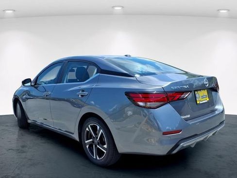 Used 2025 Nissan Sentra SV FWD image 11
