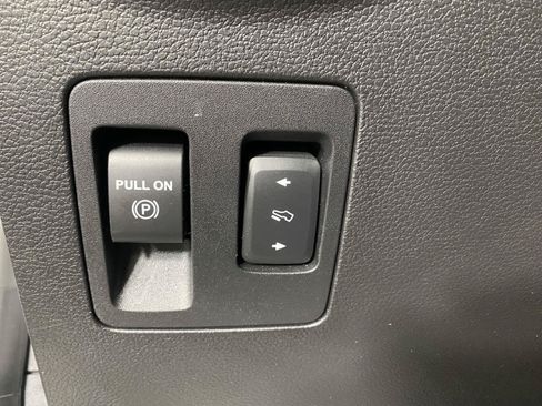 Used 2020 Ford Expedition Max Platinum AWD/4WD image 25