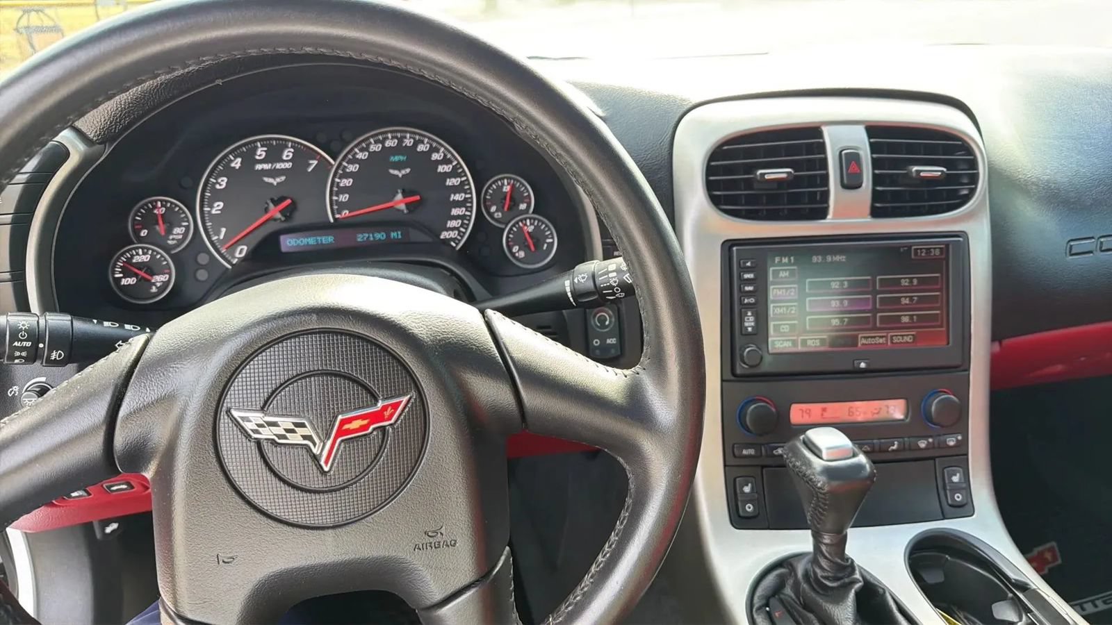 Used 2005 Chevrolet Corvette Coupe w/ Preferred Equipment Group RWD image 10