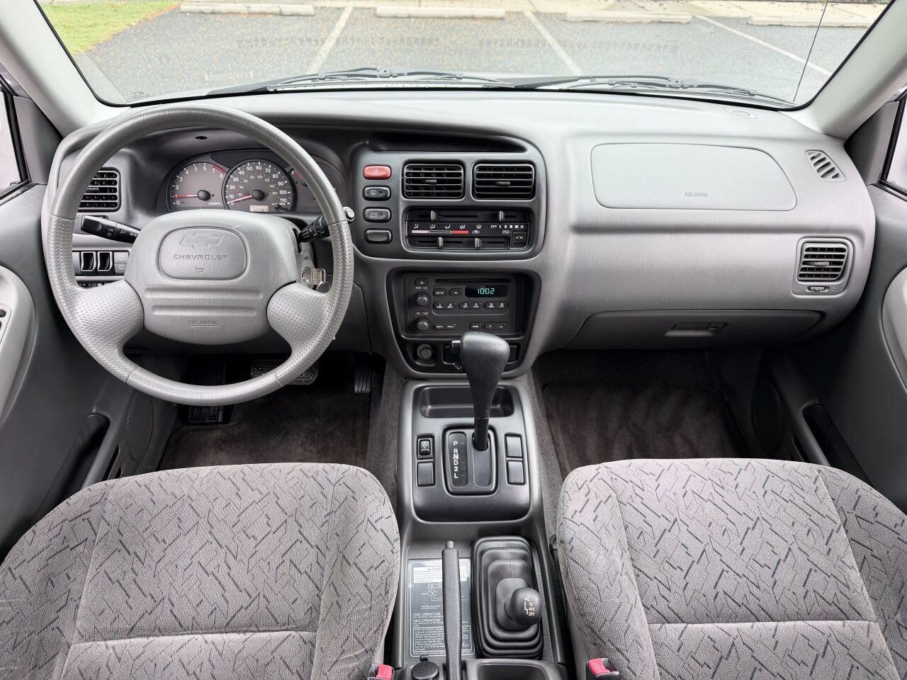 Used 2004 Chevrolet Tracker LT AWD/4WD image 14