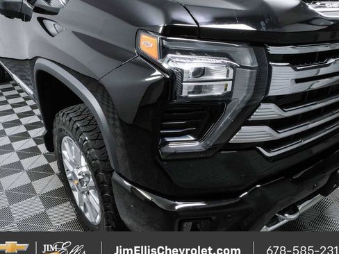 Used 2024 Chevrolet Silverado 2500 High Country w/ Technology Package AWD/4WD image 35