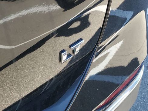 Used 2019 Chevrolet Equinox LT image 34