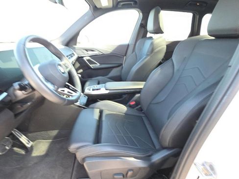 Used 2025 BMW X1 xDrive28i AWD/4WD image 6