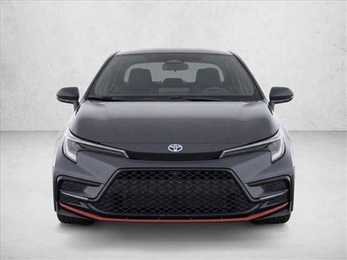Used 2023 Toyota Corolla SE w/ SE Package FWD image 2