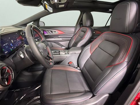 Used 2025 Chevrolet Equinox EV RS w/ Active Safety Package 3 AWD/4WD image 17