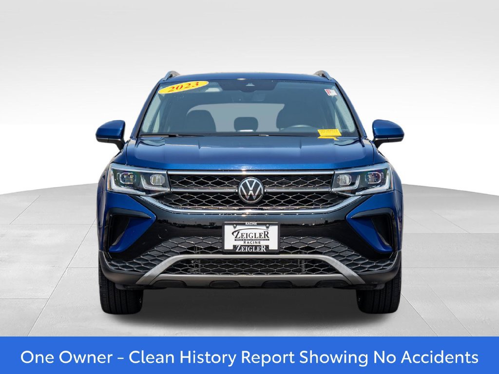 Used 2023 Volkswagen Taos SEL AWD/4WD image 2